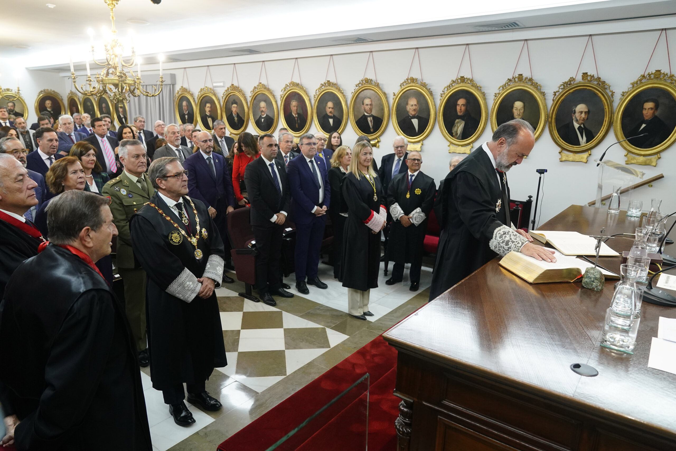 Acto de apertura y recepción de José Luis López Fuentes