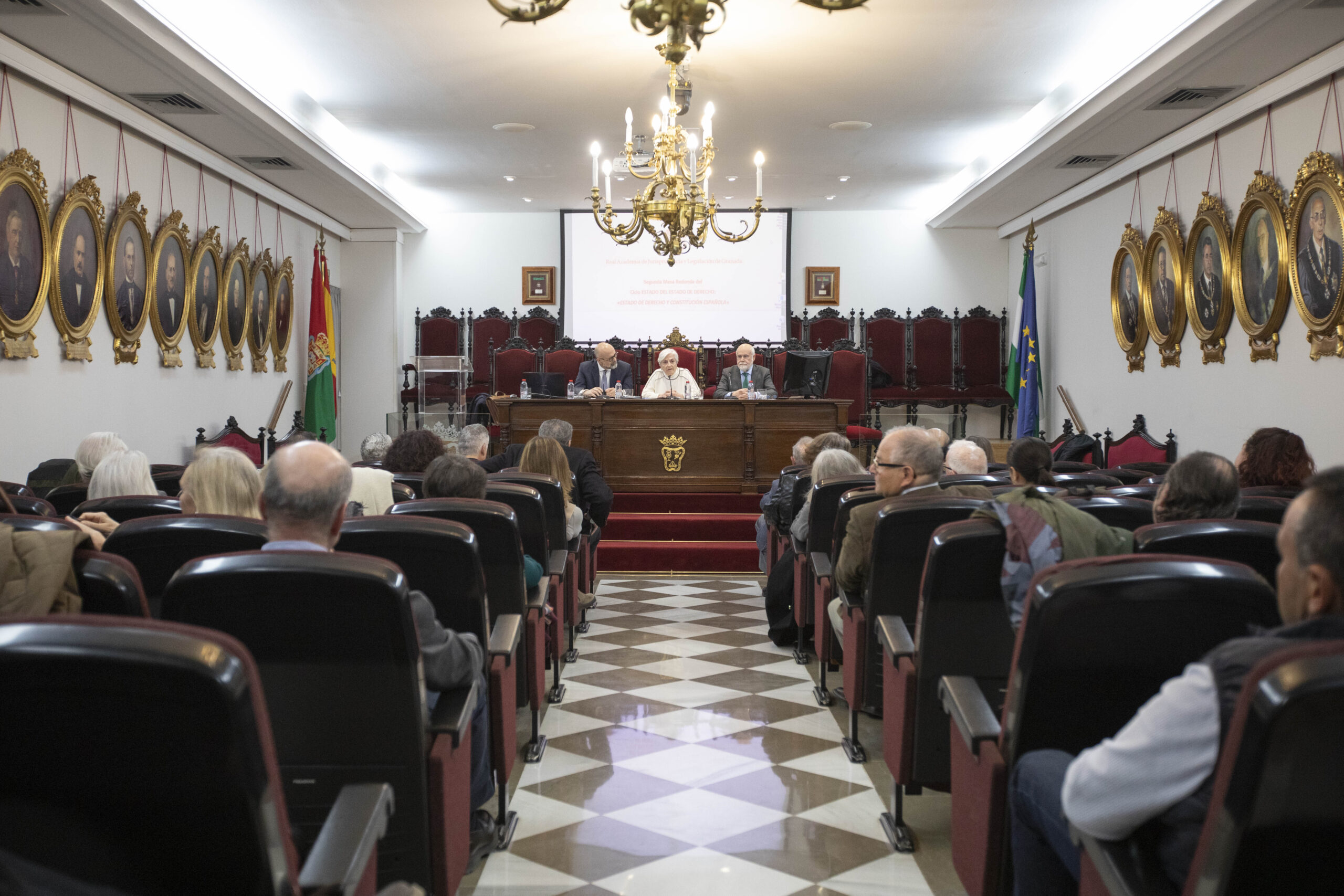 Mesa redonda 'Estado de Derecho y Constitución Española'