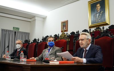 El presidente de la Academia presenta un nuevo libro de Javier López y García de la Serrana