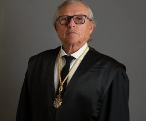 El vicepresidente de la RAJYL de Granada, Diego Javier Liñán Nogueras, recibirá un homenaje de la UGR por su trayectoria académica